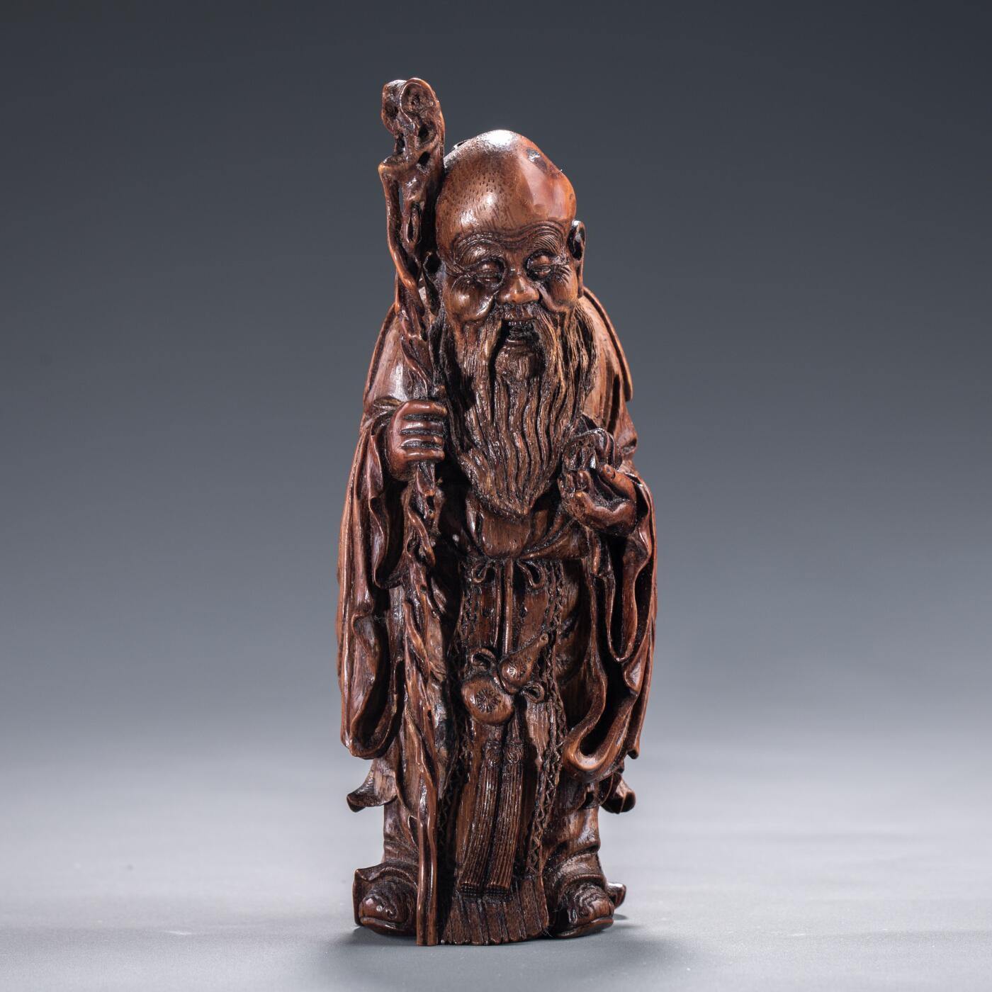 日本大阪雅和auction 2025金秋競賣會第一期 清 竹根人物 尺寸:W:7 H:18cm 備註:木箱