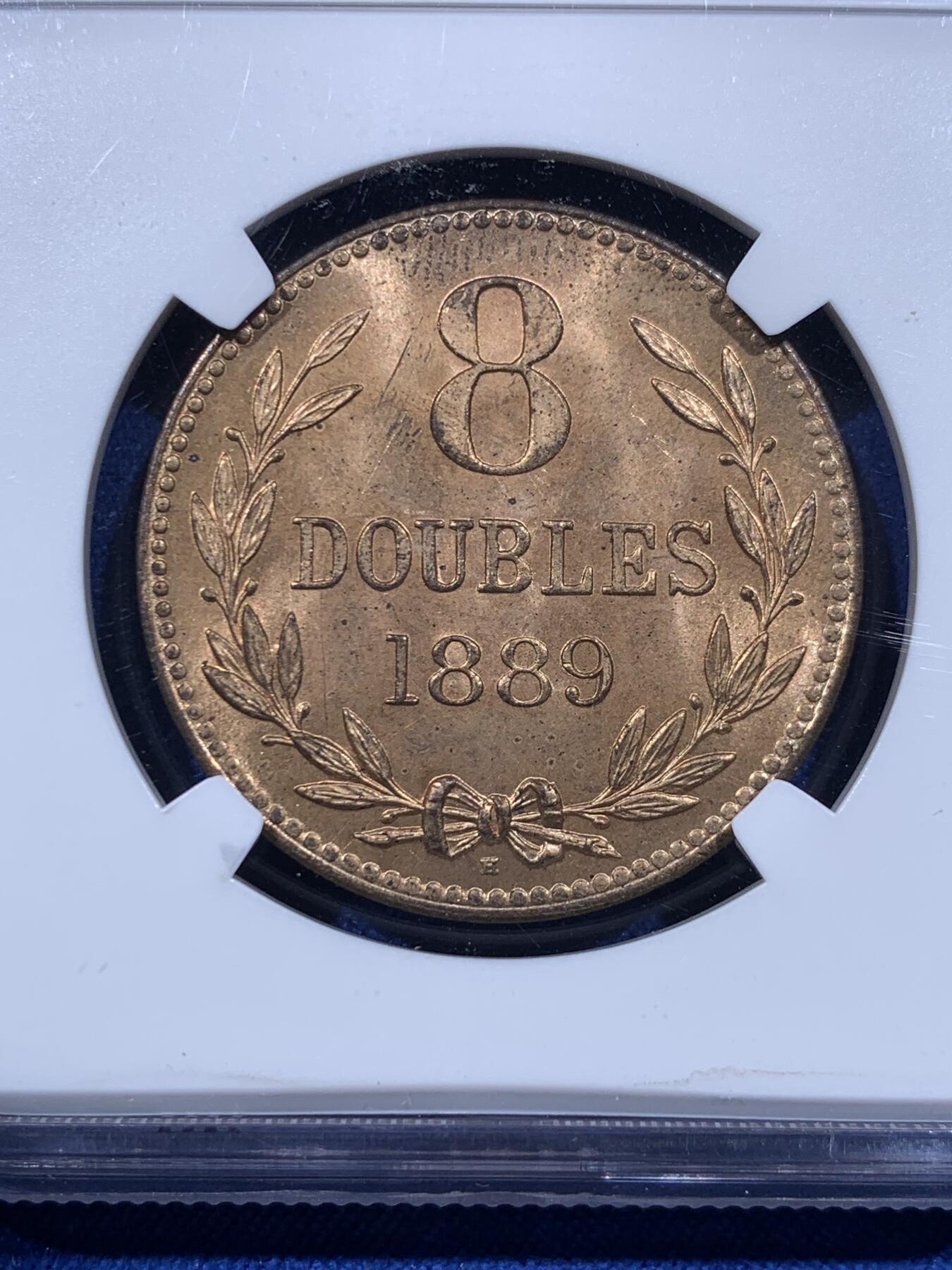 《竞宝斋》第435场 周日，周一2场连拍 （全场包邮） NGC MS64RD 英属根西1889年H版8道布大铜币，早期根西大铜，三狮+三叶草，铸造22万2000枚，比本土便士少见太多。极难得的RD品，原铜光近出厂状态，无须换藏的品相