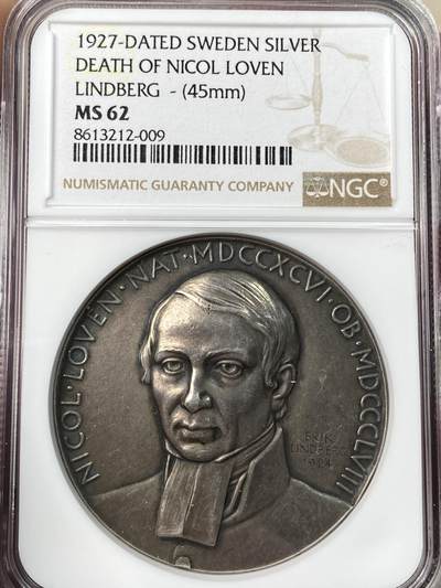 万国钱币拍卖第054期 - NGC MS62 1925年瑞典古斯塔夫五世时期瑞典牧师和作家尼尔斯·洛文逝世纪念大银章 背面景观农场为其故居 罕见北欧品种 45MM大规格