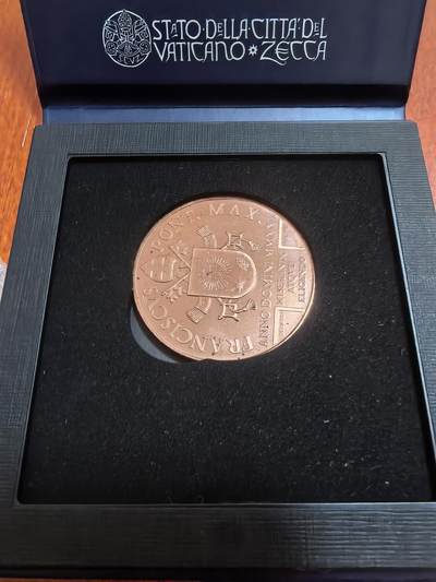 长老汇马年精选第四场拍卖 - 2022梵蒂冈艺术与信仰20欧元铜币，盒证全，1.5万枚，发行价650元