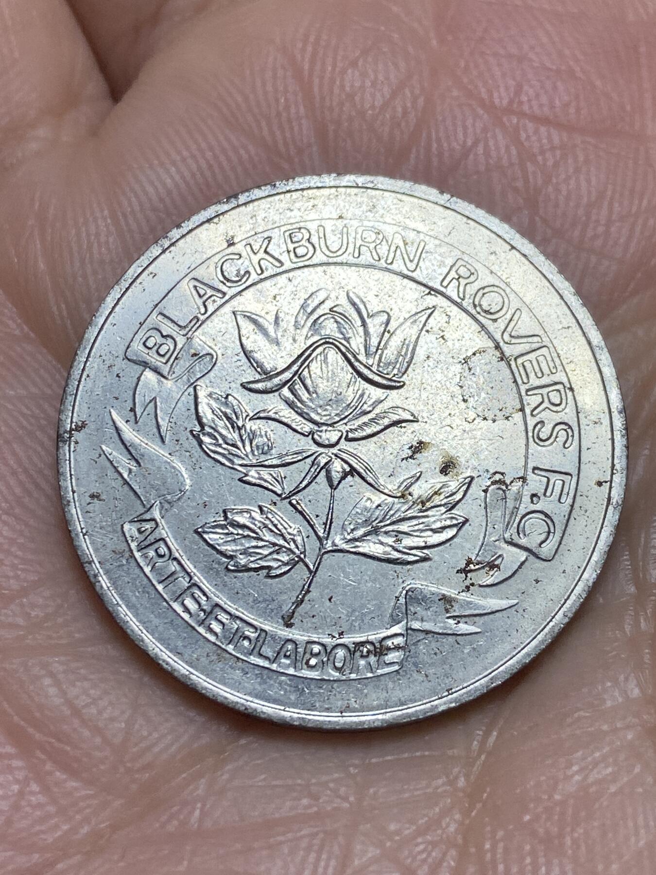 2025年第一百二十二场(总第一百四十八场）外国好品散币(免佣金) 英国🇬🇧足总杯纪念章