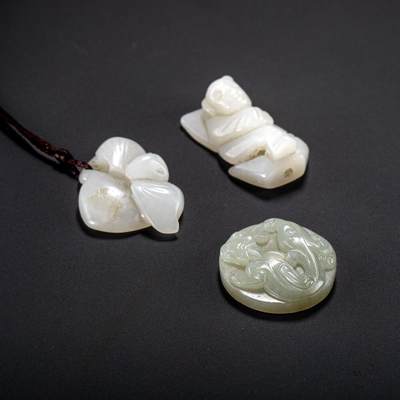 日本大阪雅和auction 2025金秋競賣會第一期 - 清 玉墜 玉珮 三點 尺寸:尺寸不一x3