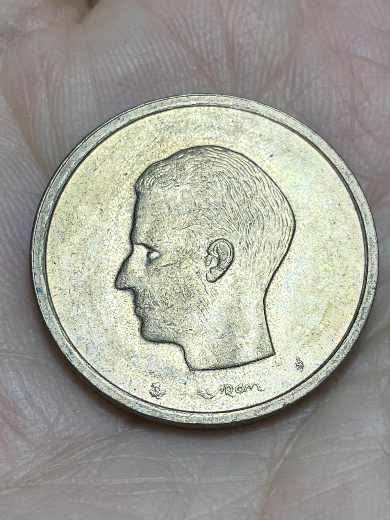 2025年第一百二十二场(总第一百四十八场）外国好品散币(免佣金)