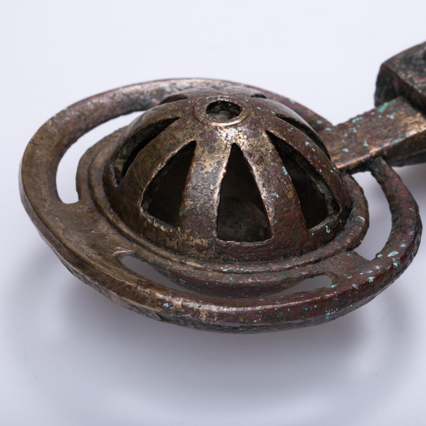 日本大阪雅和auction 2025金秋競賣會第一期 西周 鑾鈴 尺寸:W:8.5 H:16cm