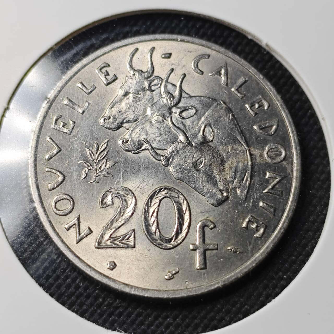 KK钱币收藏小铺  第364场  2月预留时间 周末发货  1977法属新喀里多尼亚20法郎