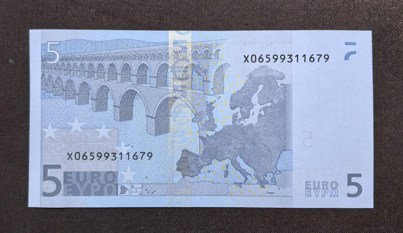 北京马甸外国币专卖第146期，外国纸币币专场，陆续上拍，欢迎关注 2002年德国首版一签5欧元纸币全新
