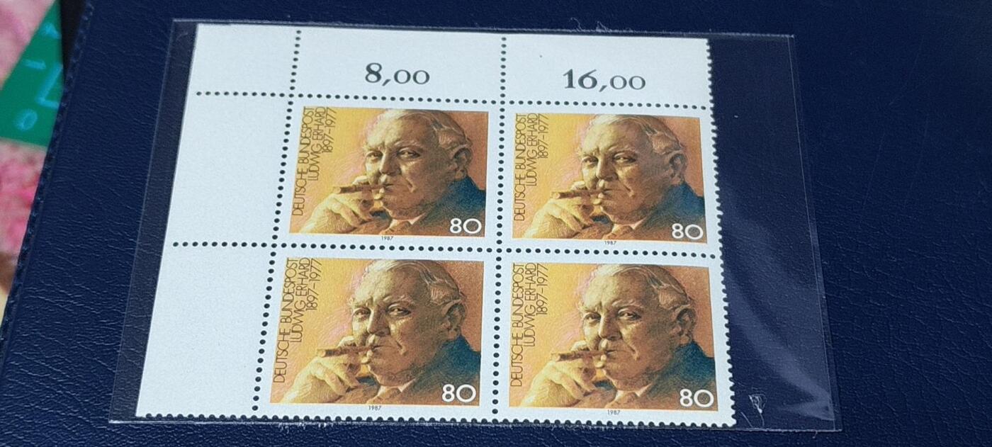 德国邮票专场，都是四方联人物题材 德国邮票四方联一张，1987年发行，联邦德国总理艾哈德诞生90周年。品相如图