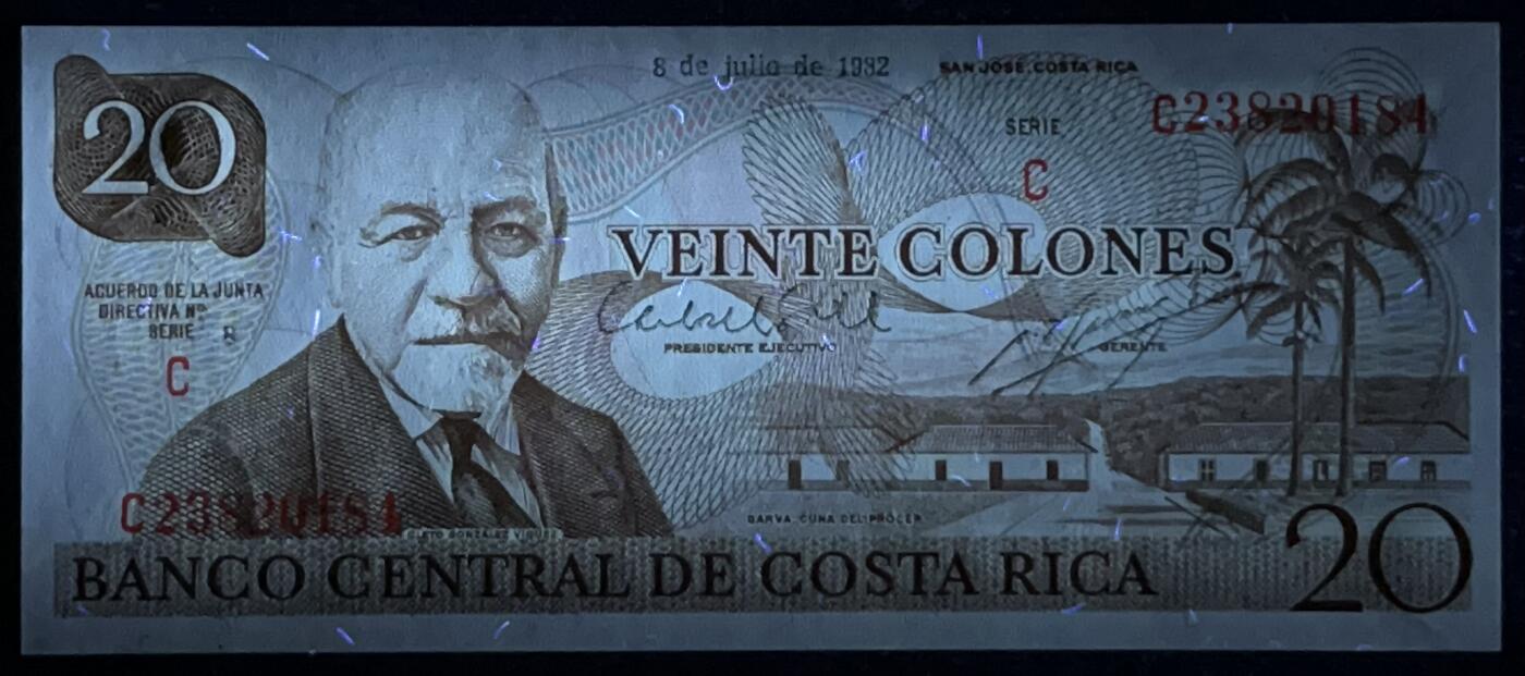 小福收藏拍卖第197期 裸钞场 本期有多张豹子号靓号 百慕大03年50元纪念钞百位号 马来亚和英属婆罗洲开国第一张纸币大冠女王 马来亚 41年1元英王乔六 法属太平洋10000法郎 捷克1000克朗纪念钞千位号  卢森堡 1000法郎  萨尔瓦多样钞 匈牙利 法罗群岛 危地马拉等多国精美纸币