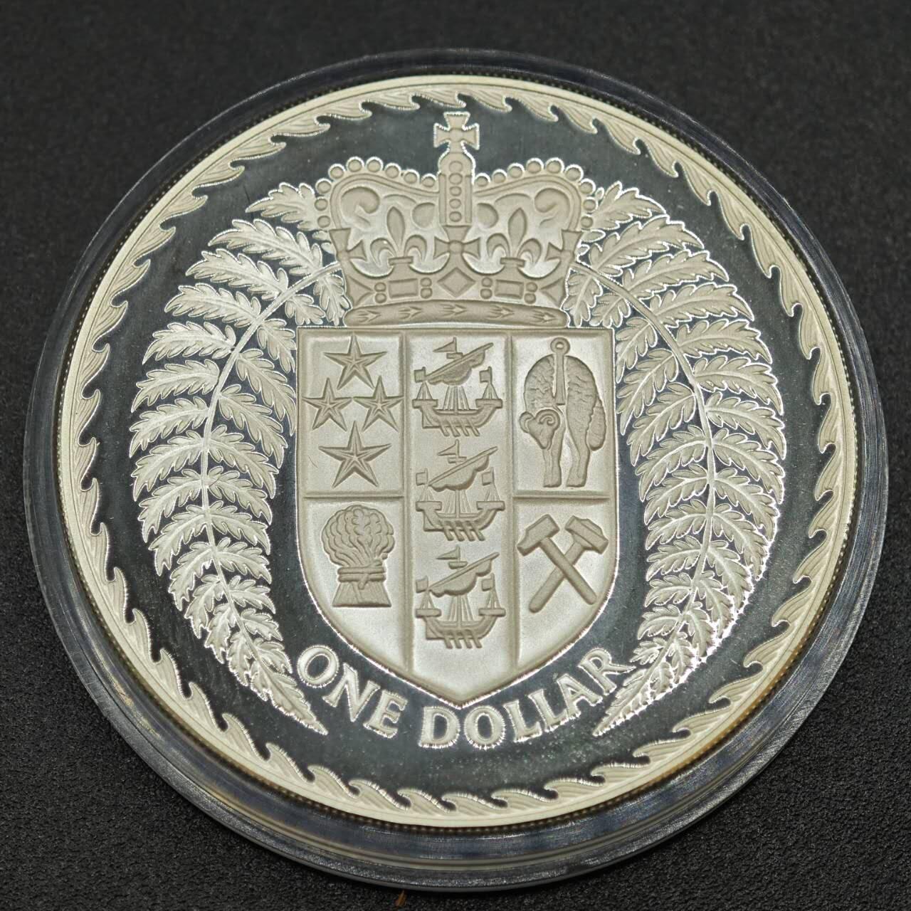 【淘币小摊】实时拍第七百八十七拍   银币套币场   满百包邮可预留二周 每周一统一发货   新西兰1979年国徽1元精制银币