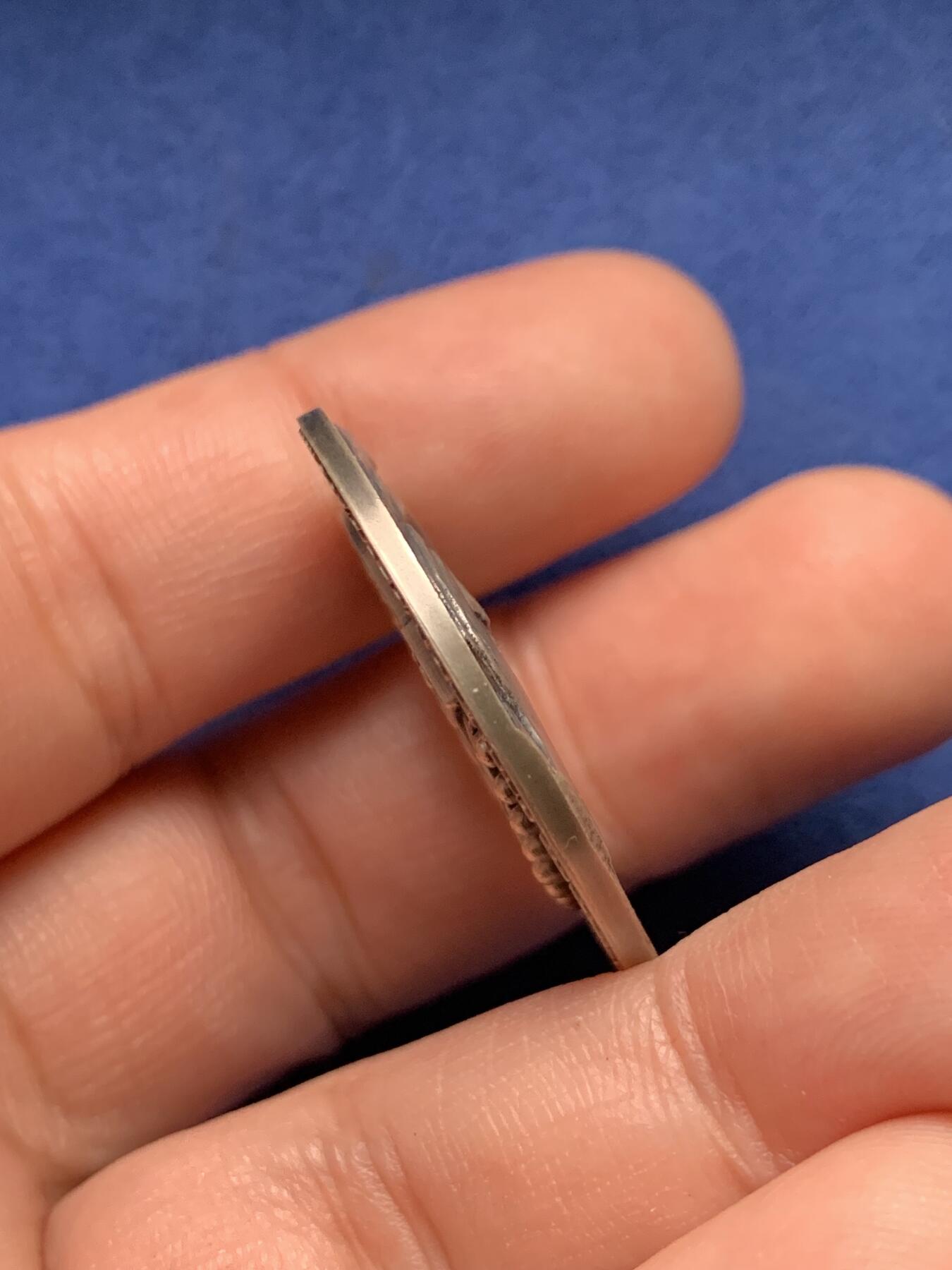 《竞宝斋》第435场 周日，周一2场连拍 （全场包邮） 1985年法国波尔多第81届公证人大会纪念银章 16.4克 31.8mm