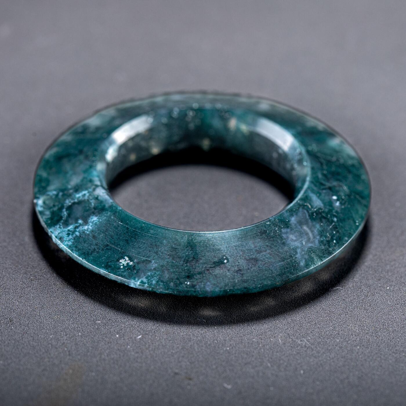 日本大阪雅和auction 2025金秋競賣會第一期 戰國 水草瑪瑙環 尺寸:D:5.5cm