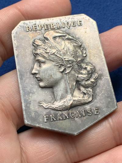 《竞宝斋》第435场 周日，周一2场连拍 （全场包邮） - 法兰西女神镀银铜章 41.85克 36.4*50mm 异形章少见