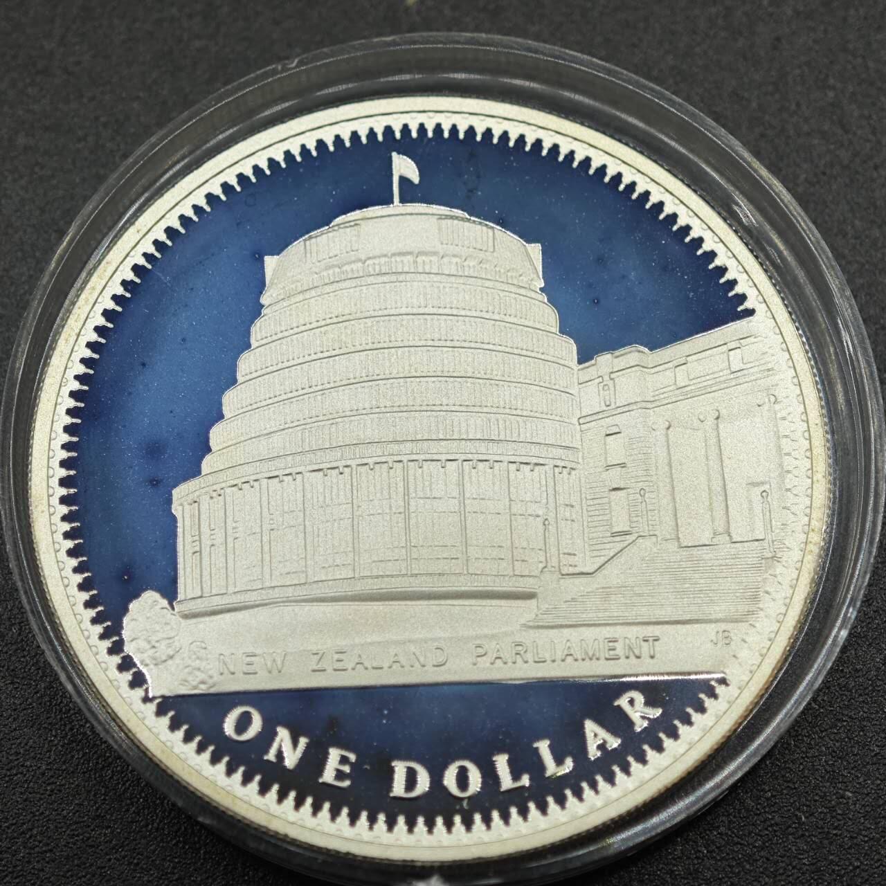 【淘币小摊】实时拍第七百八十七拍   银币套币场   满百包邮可预留二周 每周一统一发货   新西兰1978年女王加冕银禧1元精制银币