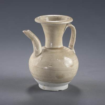 日本大阪雅和auction 2025金秋競賣會第一期 - 宋 青釉執壺 尺寸:W:9.5 H:12cm