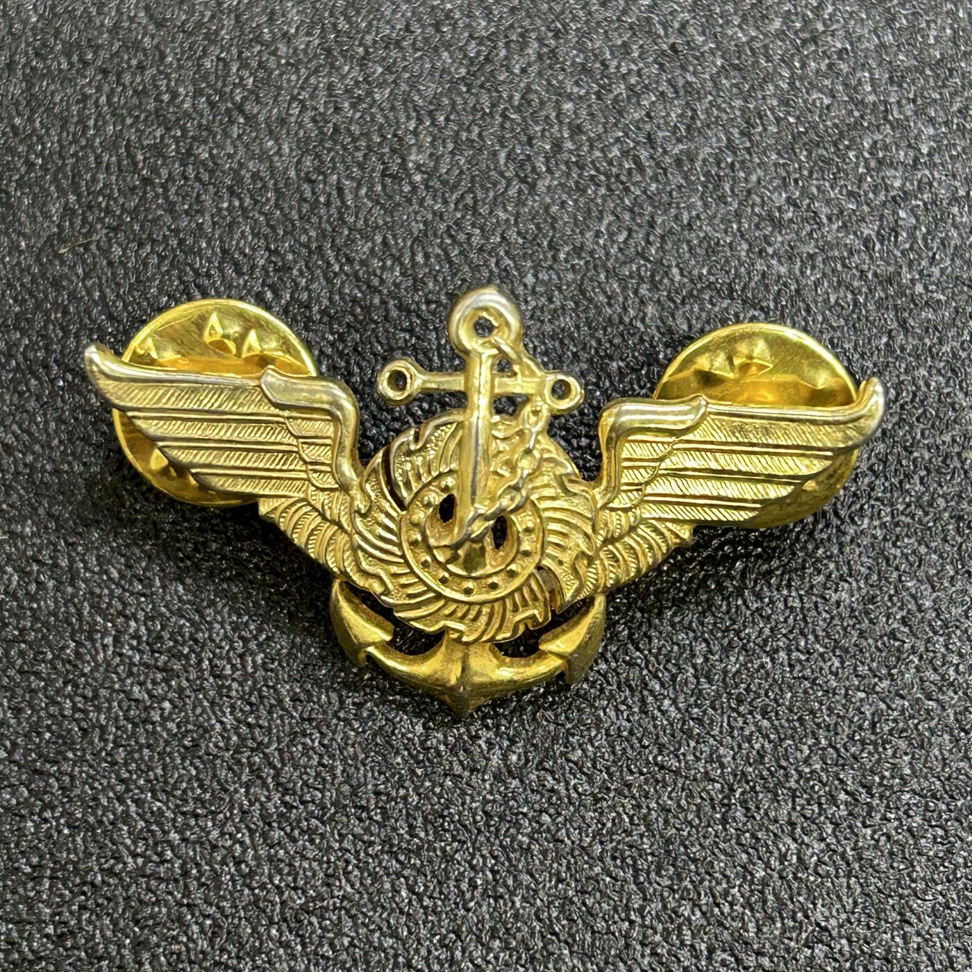 西秦中古拍卖第六十四期 泰国海军航空兵证章