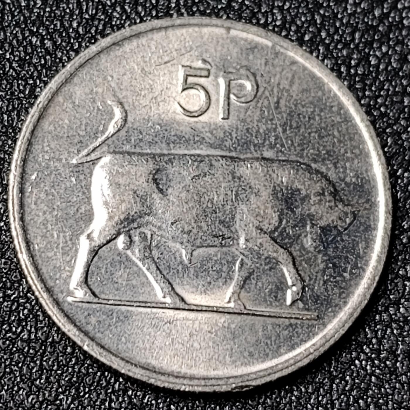 泉币菌-第124场-精品福利场(115场之后的本周末发货，感谢理解) 原光 爱尔兰1986年5便士 公牛 竖琴 铜镍币 外国钱币硬币 23.6mm