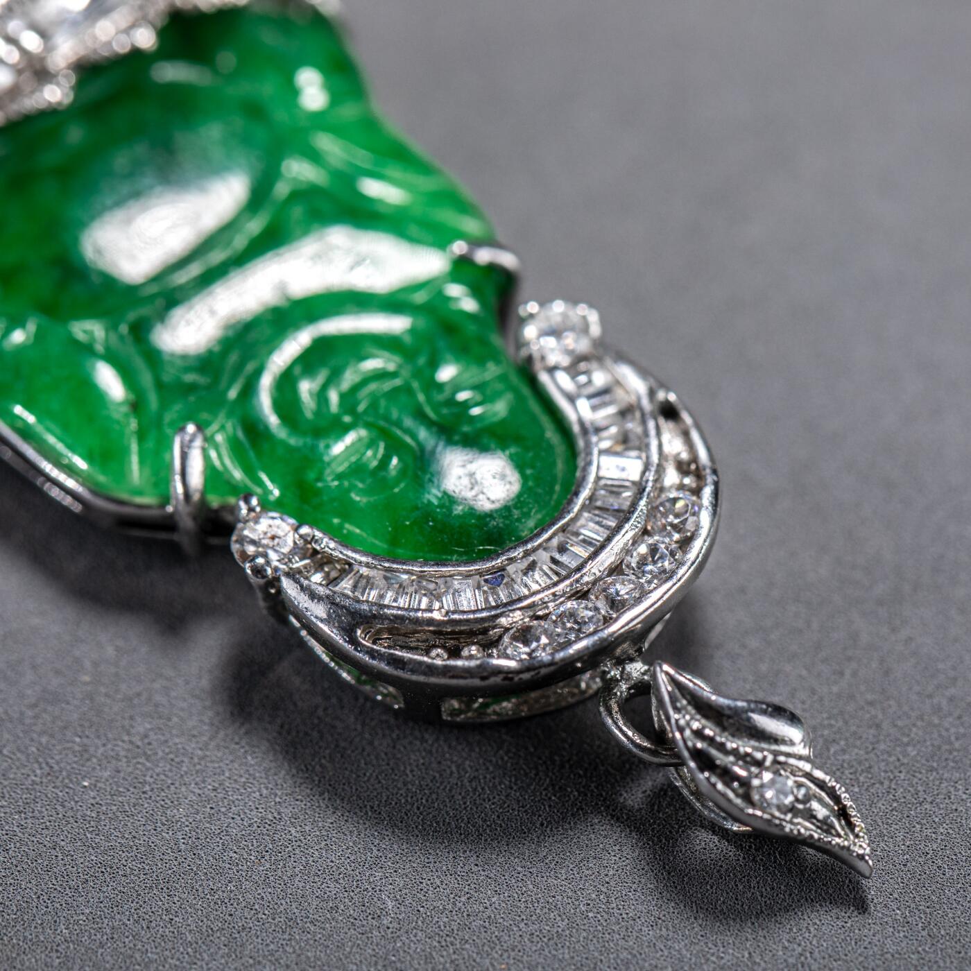 日本大阪雅和auction 2025金秋競賣會第一期 清 翡翠雕彌勒佛像 鑽飾 尺寸:W:3 H:4cm