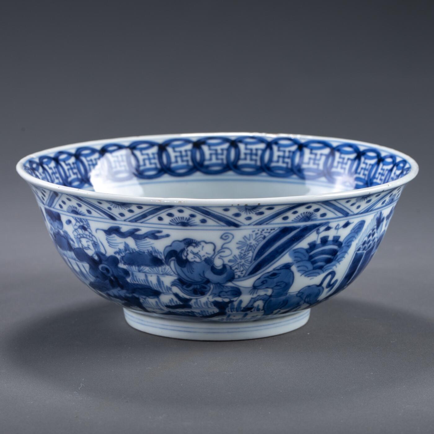 日本大阪雅和auction 2025金秋競賣會第一期 清雍正 青花八蠻進寶碗 尺寸:D:17.5 H:7cm