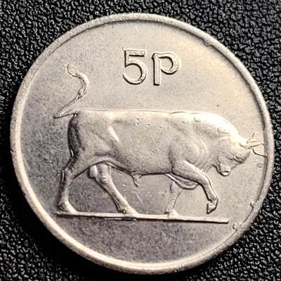 泉币菌-第123场-精品福利场(115场之后的本周末发货，感谢理解) - 爱尔兰1986年5便士 公牛 竖琴 铜镍币 23.6mm