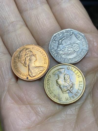 2025年第一百二十三场(总第一百四十九场）外国好品散币(免佣金) 好品散币3枚：英属泽西岛🇯🇪1957年1/4先令，英属泽西岛🇯🇪2012年20便士，英国🇬🇧1981年1新便士，