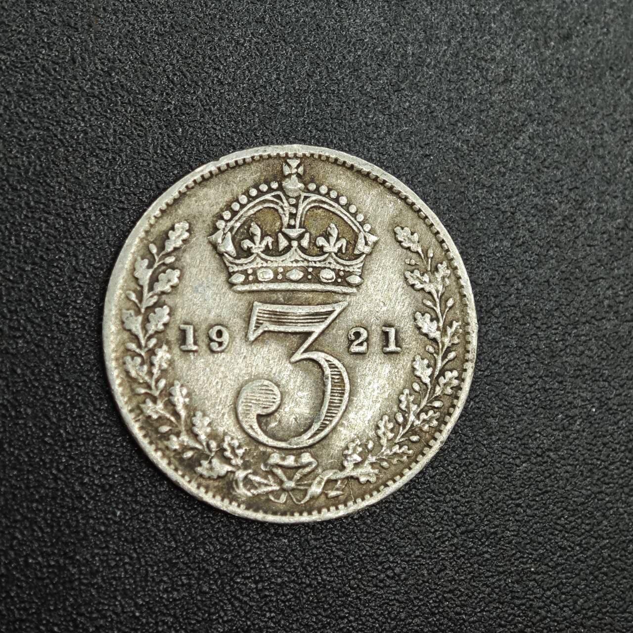 【淘币小摊】实时拍第七百八十八拍   散币小银币场   满百包邮可预留二周 每周一统一发货   英国1921年乔治五世3便士银币