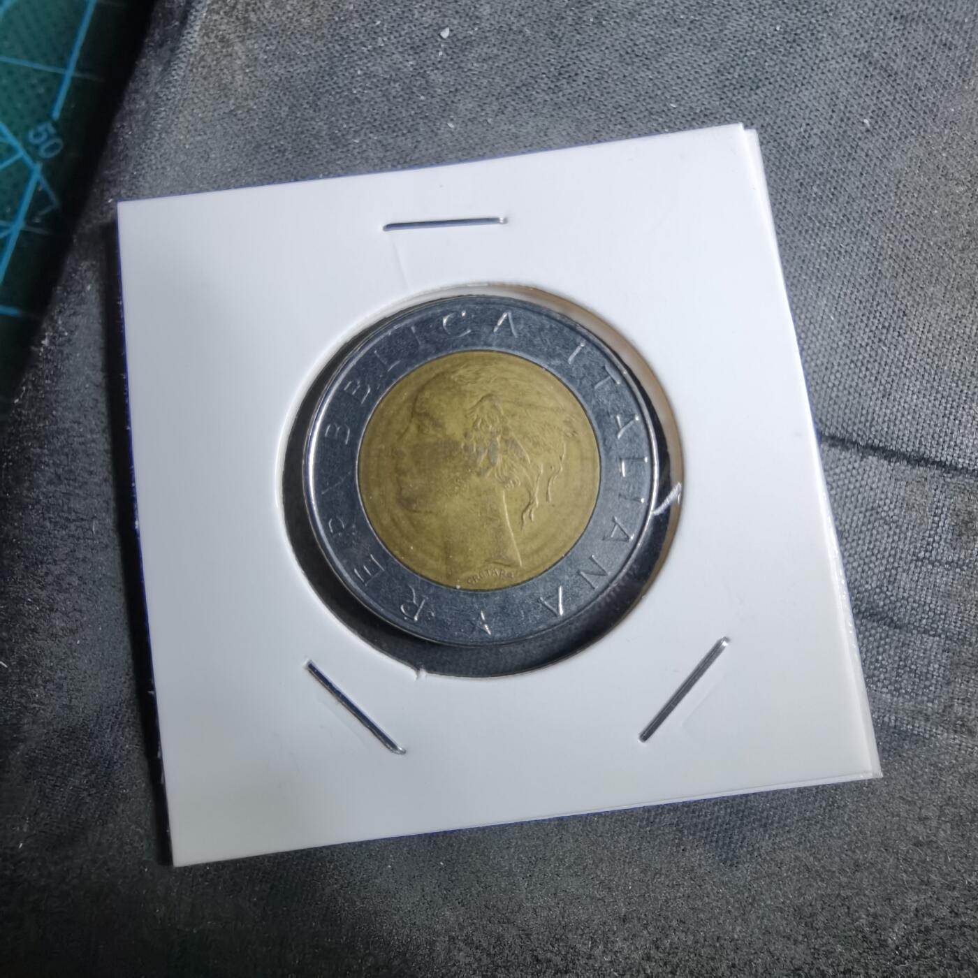 沼泽如烟--第892场 意大利1982年500里拉