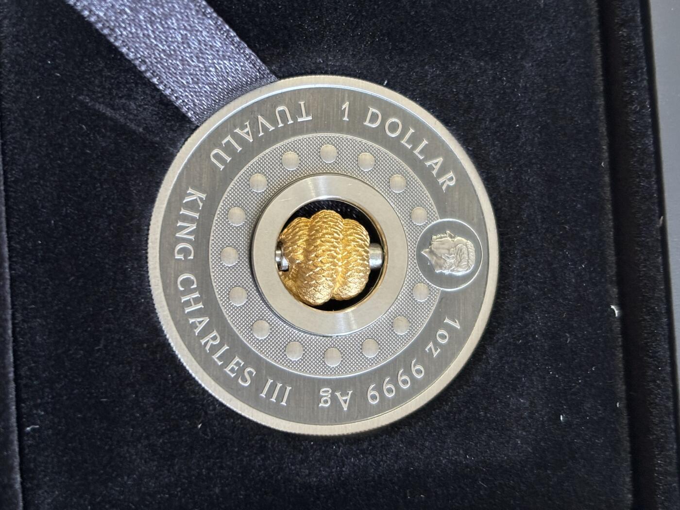 第181期拍卖 图瓦卢2025年中国生肖系列蛇年蛇来运转仿古银币，999银，发行6000枚，