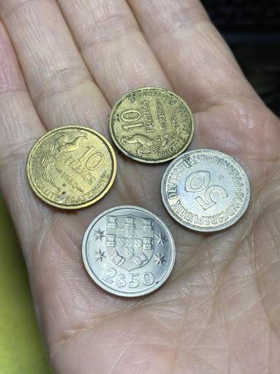 2025年第一百二十三场(总第一百四十九场）外国好品散币(免佣金) - 散币4枚:法兰西第三共和国1950年1957年10法郎，德国🇩🇪1950年50芬尼(D标，慕尼黑造)，葡萄牙🇵🇹1970年2.5埃斯库多