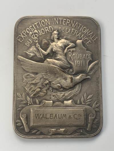 掌中浮雕-藏着的欧洲第040场 - 1911年法国鲁贝国际博览会镀银铜章，39*54mm，原盒有破损