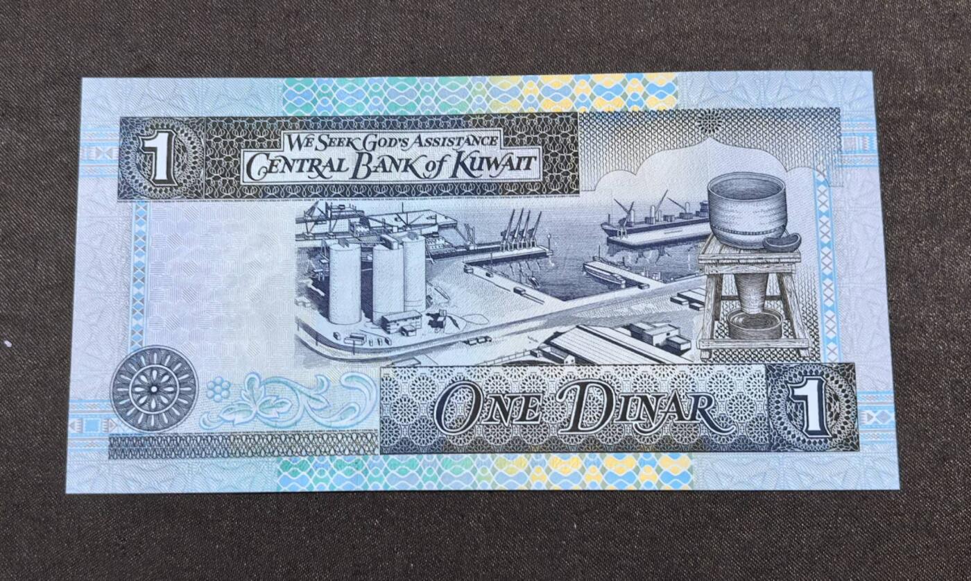 北京马甸外国币专卖第146期，外国纸币币专场，陆续上拍，欢迎关注 全新UNC 科威特1第纳尔 