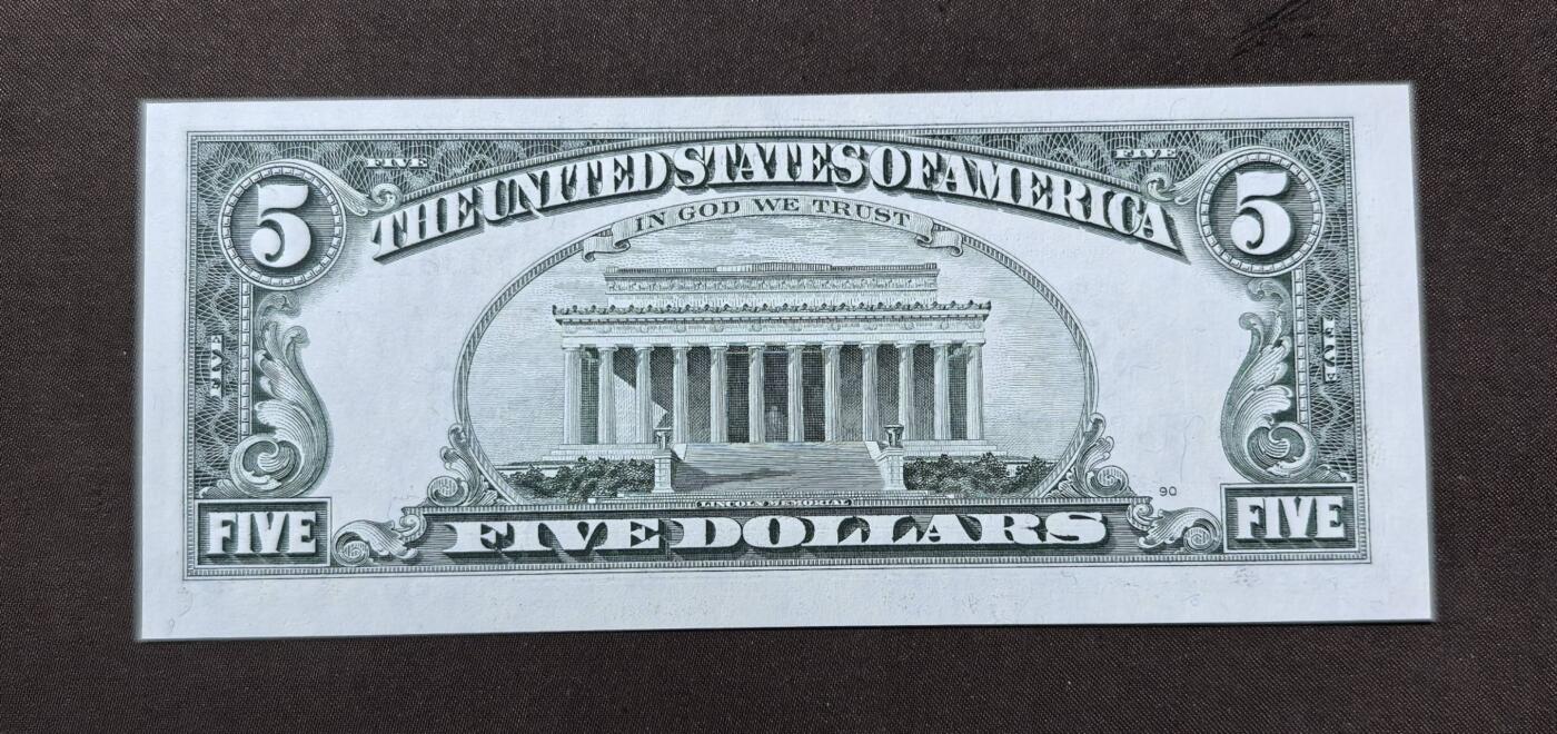 北京马甸外国币专卖第146期，外国纸币币专场，陆续上拍，欢迎关注 1995年版美国5美元纸币全新