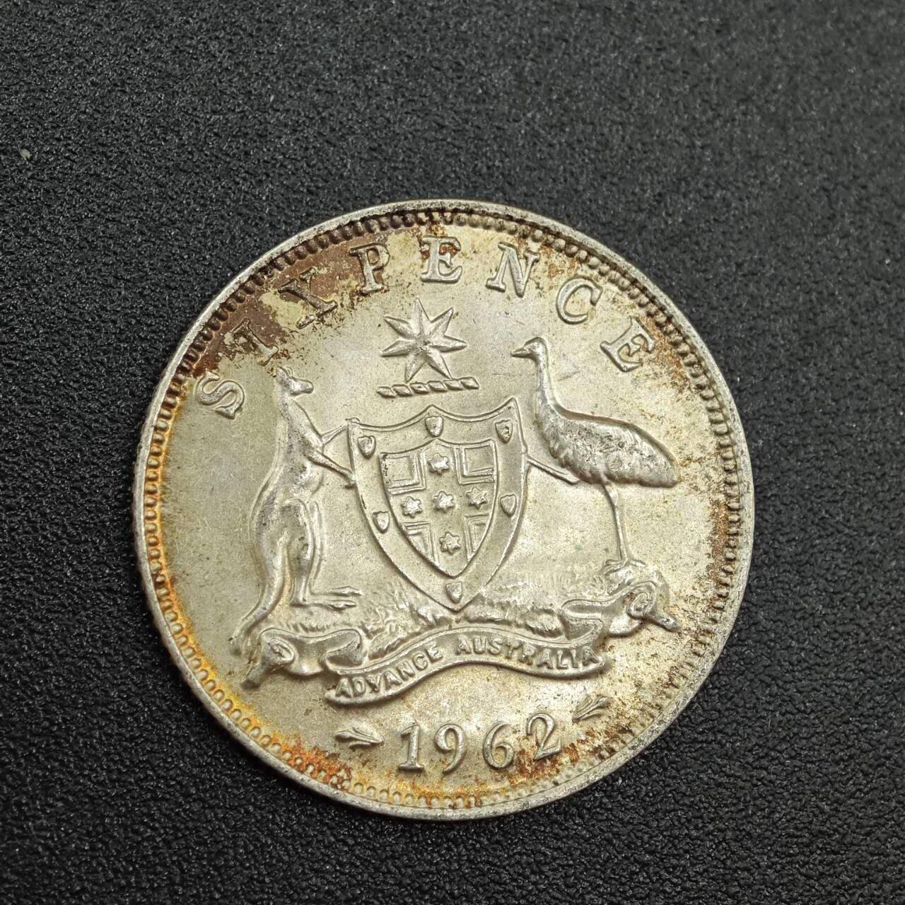 【淘币小摊】实时拍第七百八十八拍   散币小银币场   满百包邮可预留二周 每周一统一发货   澳大利亚1962年6便士银币