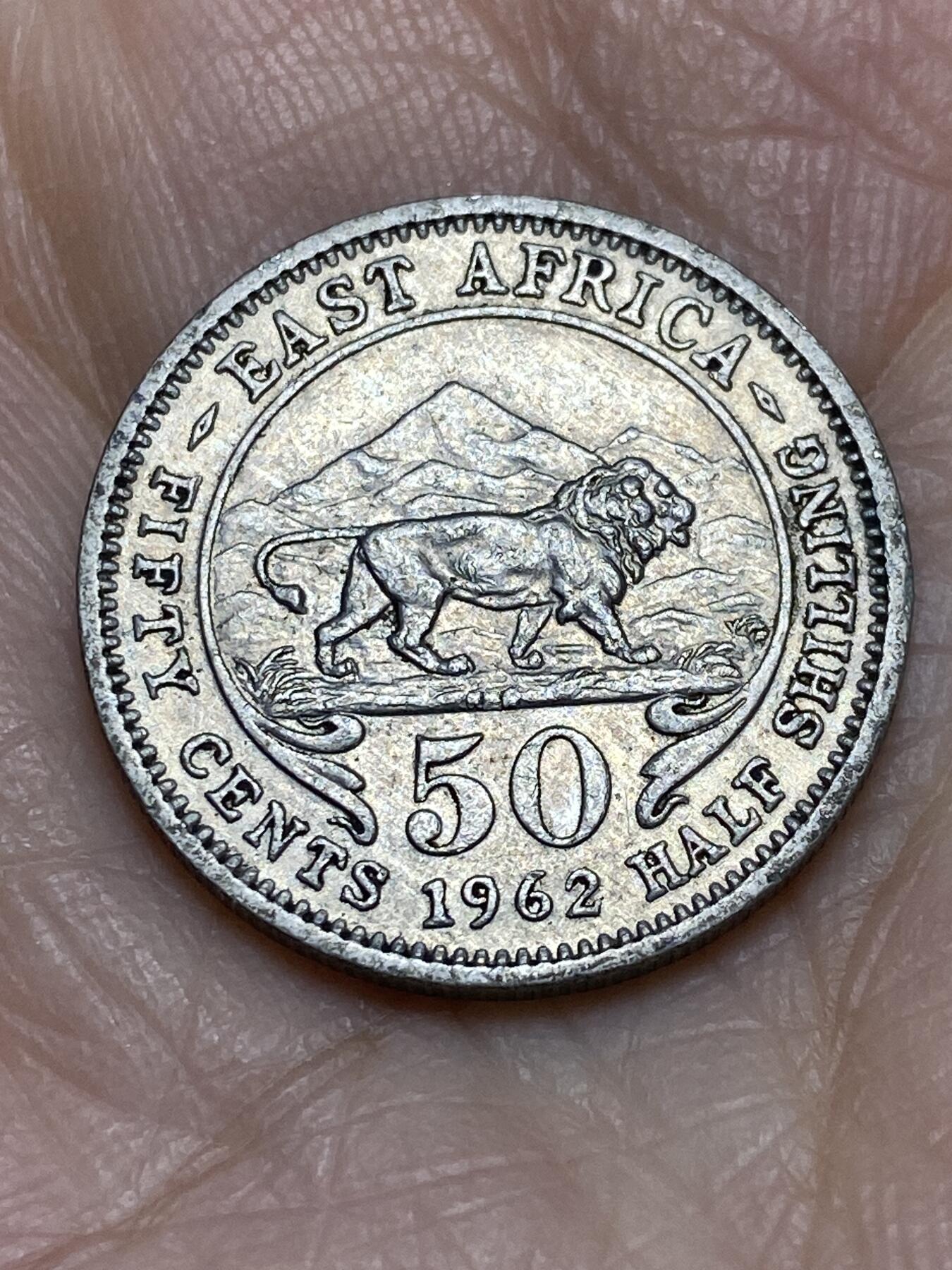 2025年第一百二十二场(总第一百四十八场）外国好品散币(免佣金)