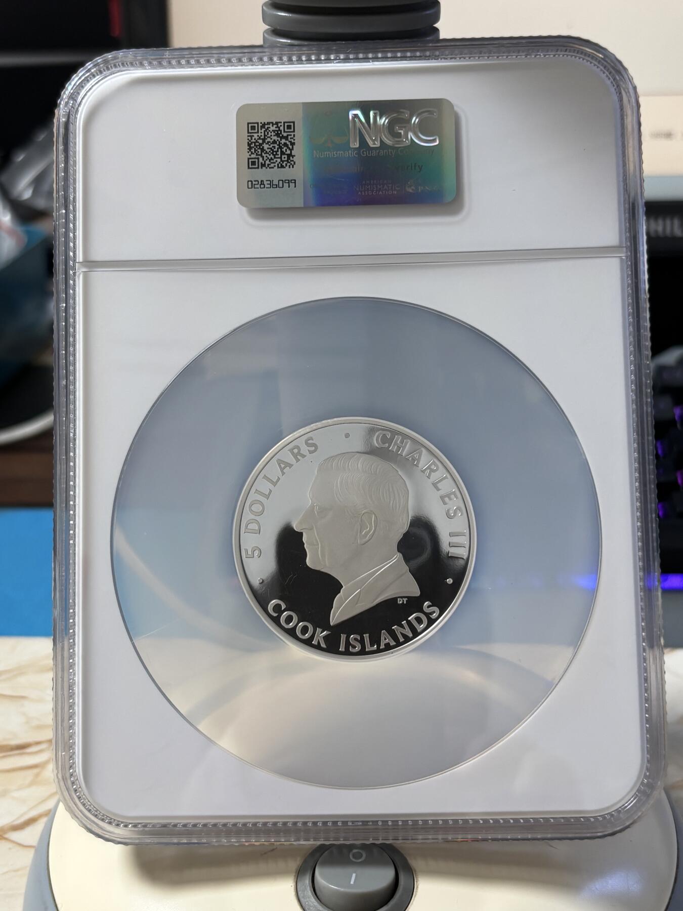 第181期拍卖  库克2024年发行的城之光系列-旧金山光线反射纪念银币NGC-PF70首 无盒无证书，999银，1盎司