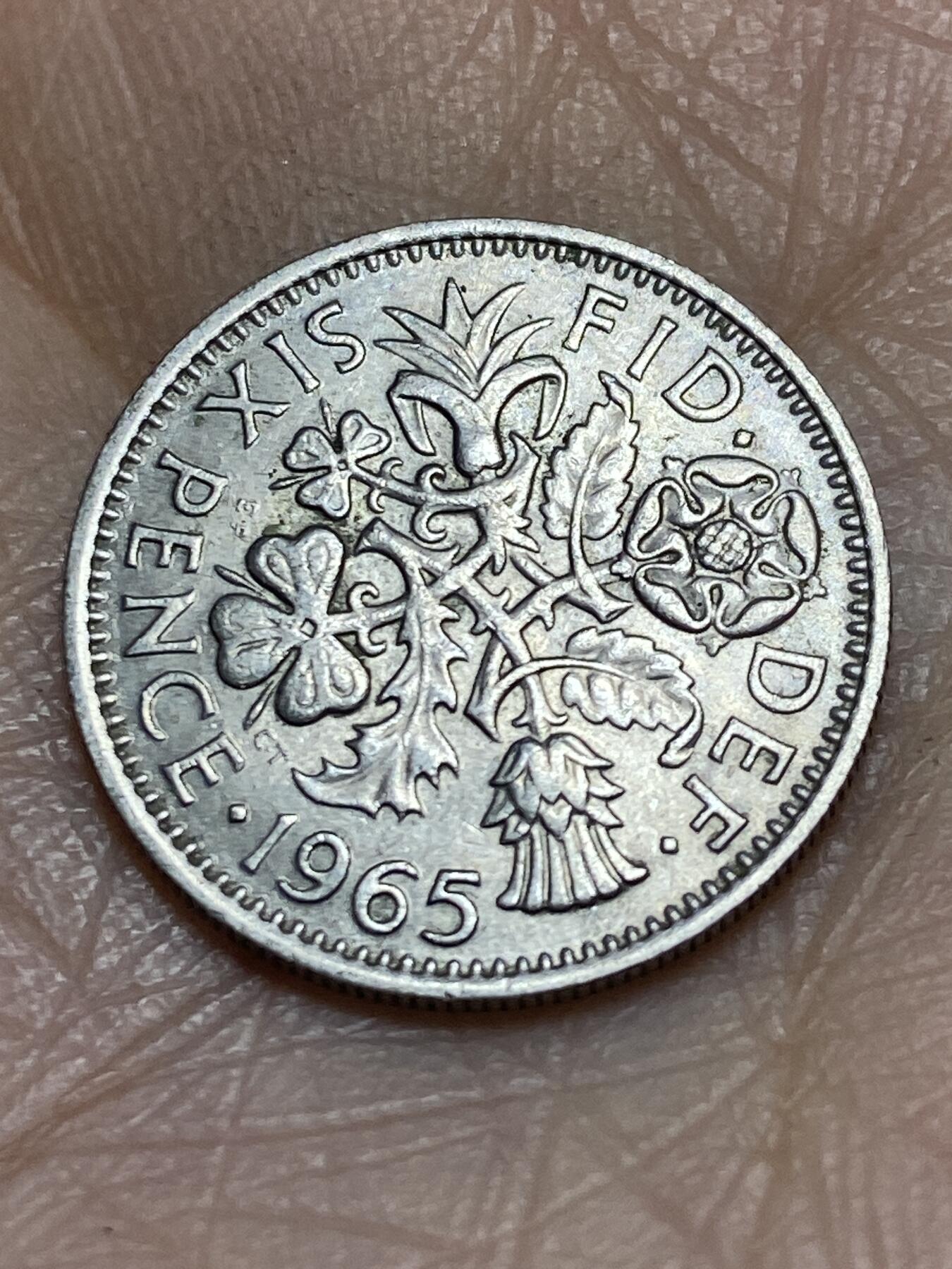 2025年第一百二十三场(总第一百四十九场）外国好品散币(免佣金) 英国🇬🇧1965年6便士(伊丽莎白二世青年桂冠第二版)