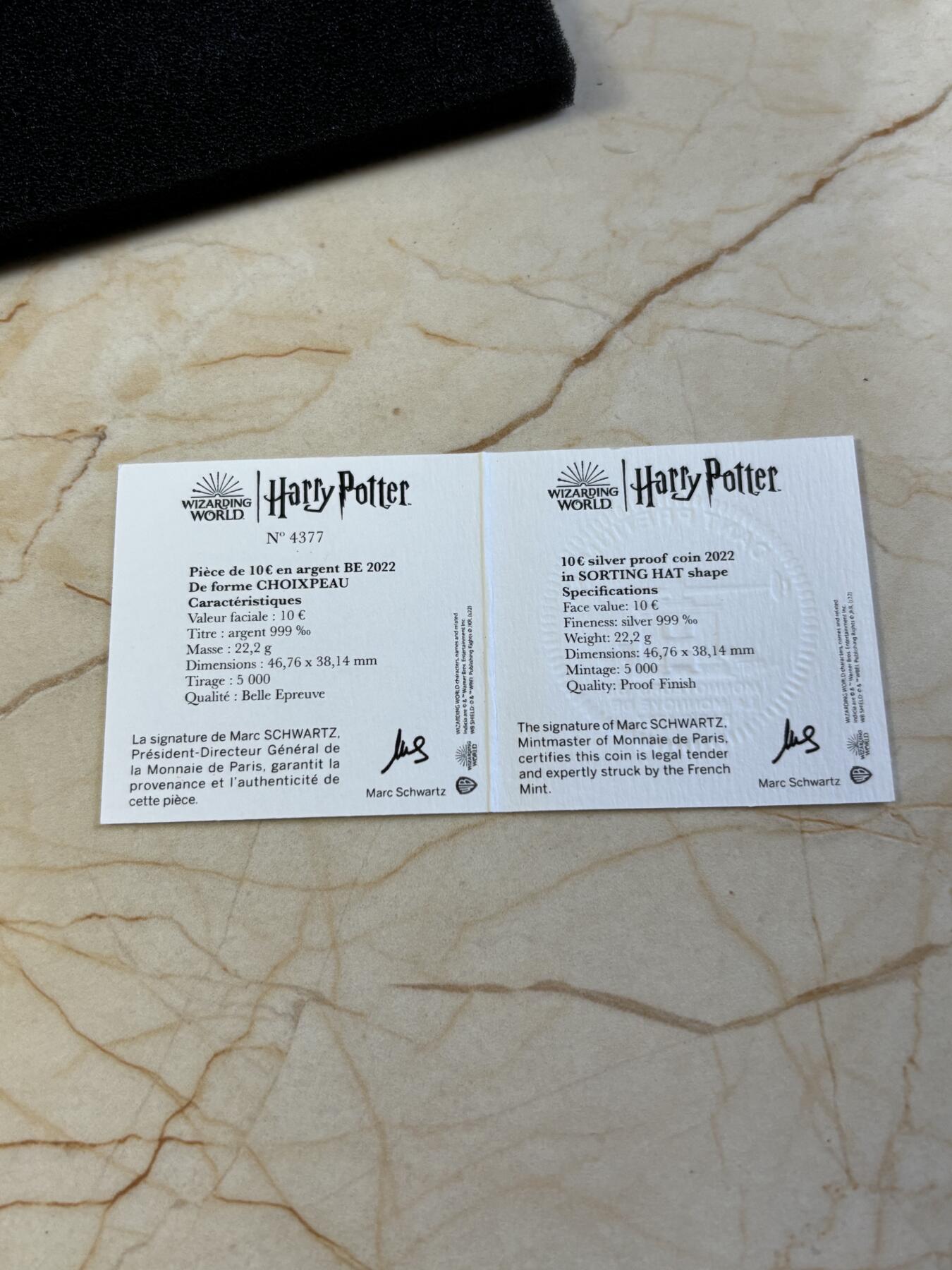 第181期拍卖 法国2022年哈利波特系列分院帽异形精制纪念银币，925银，发行5000枚，22.2克，铁盒有凹进去
