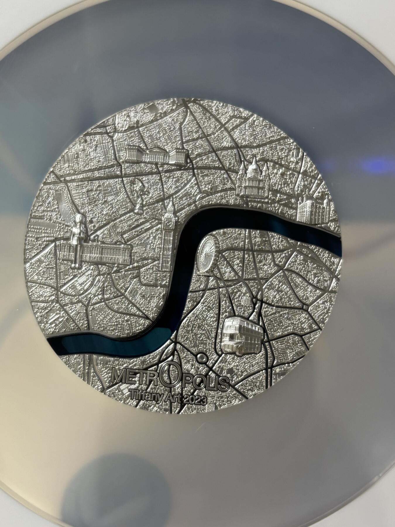 第181期拍卖 帕劳2023年城市蒂凡尼伦敦镶玻璃纪念银币NGC-PF70无原盒证书，999银，发行量999枚