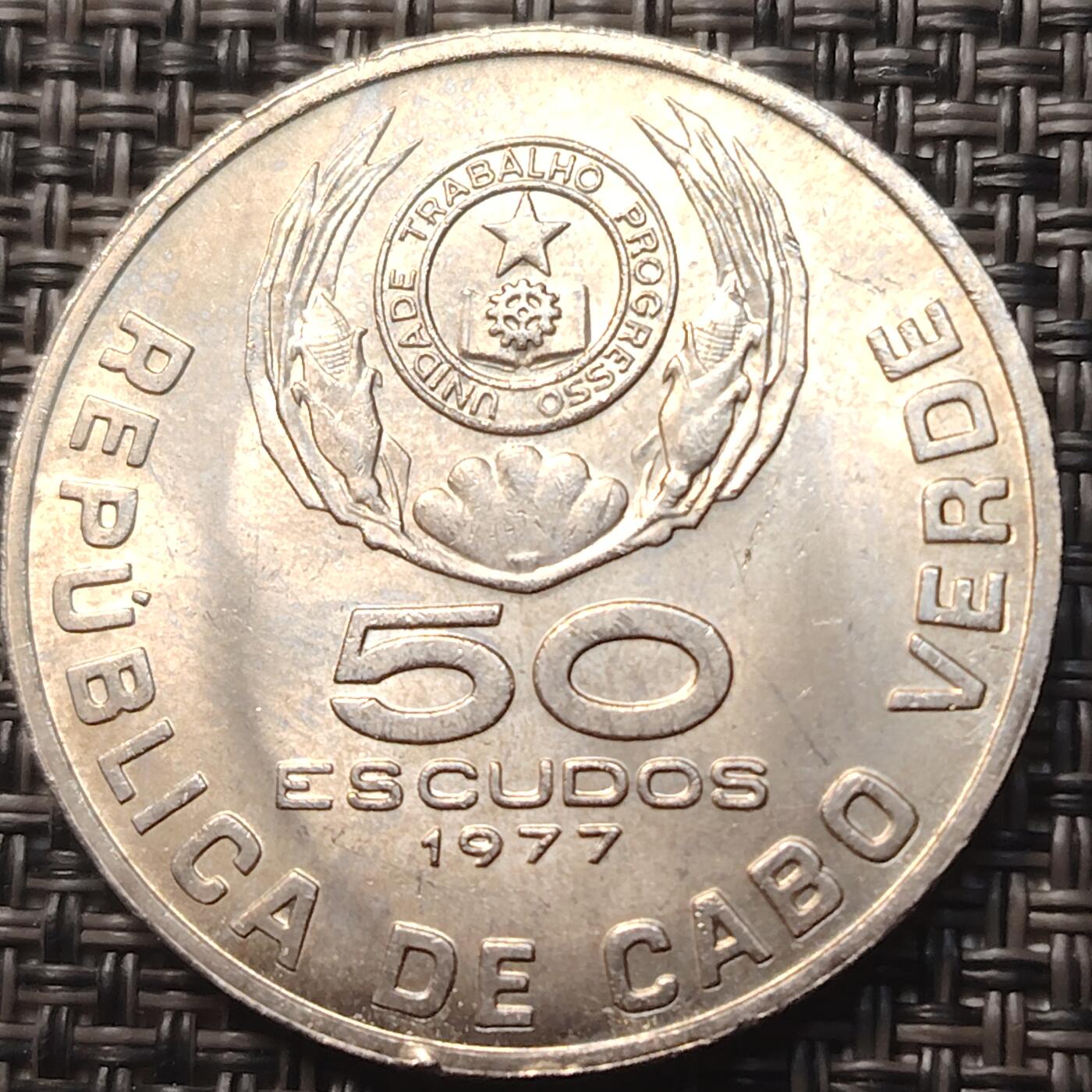 布加迪🐬～世界钱币(上海)🌾第 257 期 /  各国套币和散币