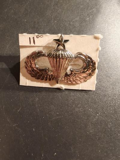 老王徽章第161期 - 美国空降兵中级技能章