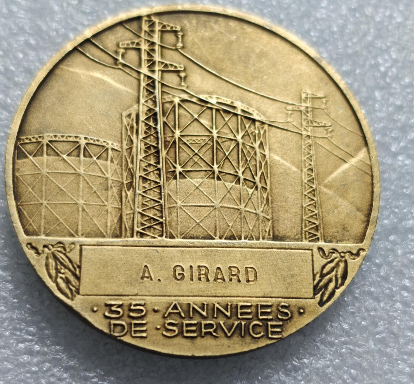 瓶子🏺第215期拍卖会   20世纪法国电力公司荣誉员工镀金纪念铜章