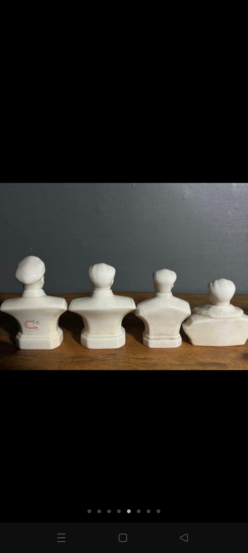 伟人瓷塑像27个，完好无损