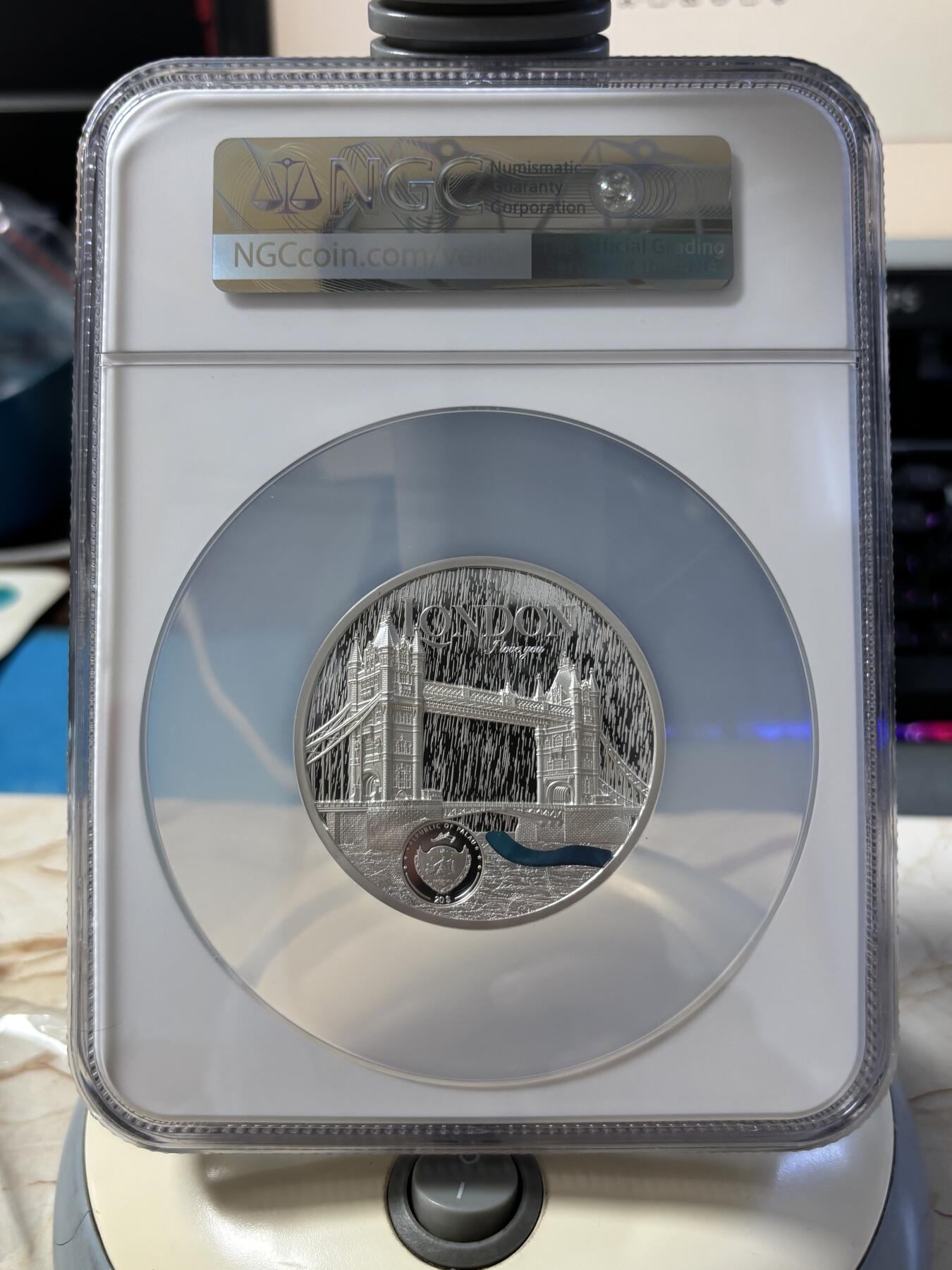 第181期拍卖 帕劳2023年城市蒂凡尼伦敦镶玻璃纪念银币NGC-PF70无原盒证书，999银，发行量999枚