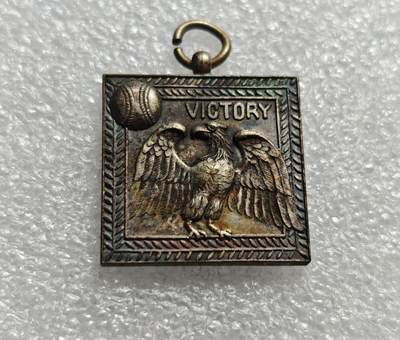 瓶子🏺第215期拍卖会 -  日本甲子园纪念章  稀少  日本棒球水平很高