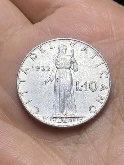 2025年第一百二十二场(总第一百四十八场）外国好品散币(免佣金) - 少见–梵蒂冈🇻🇦1952年10里拉