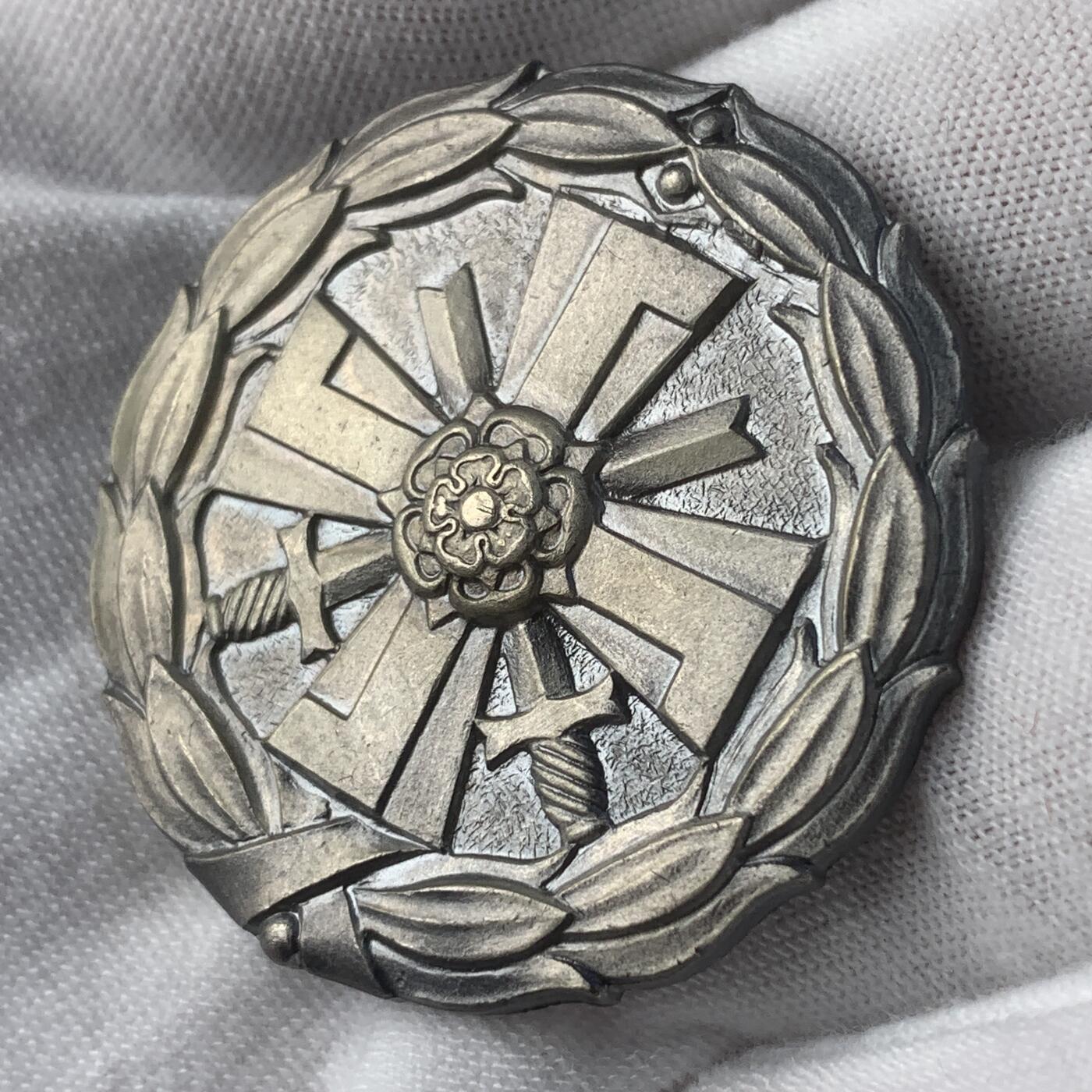 掌中浮雕-藏着的欧洲第040场 1945年对苏作战纪念奖章，约37mm