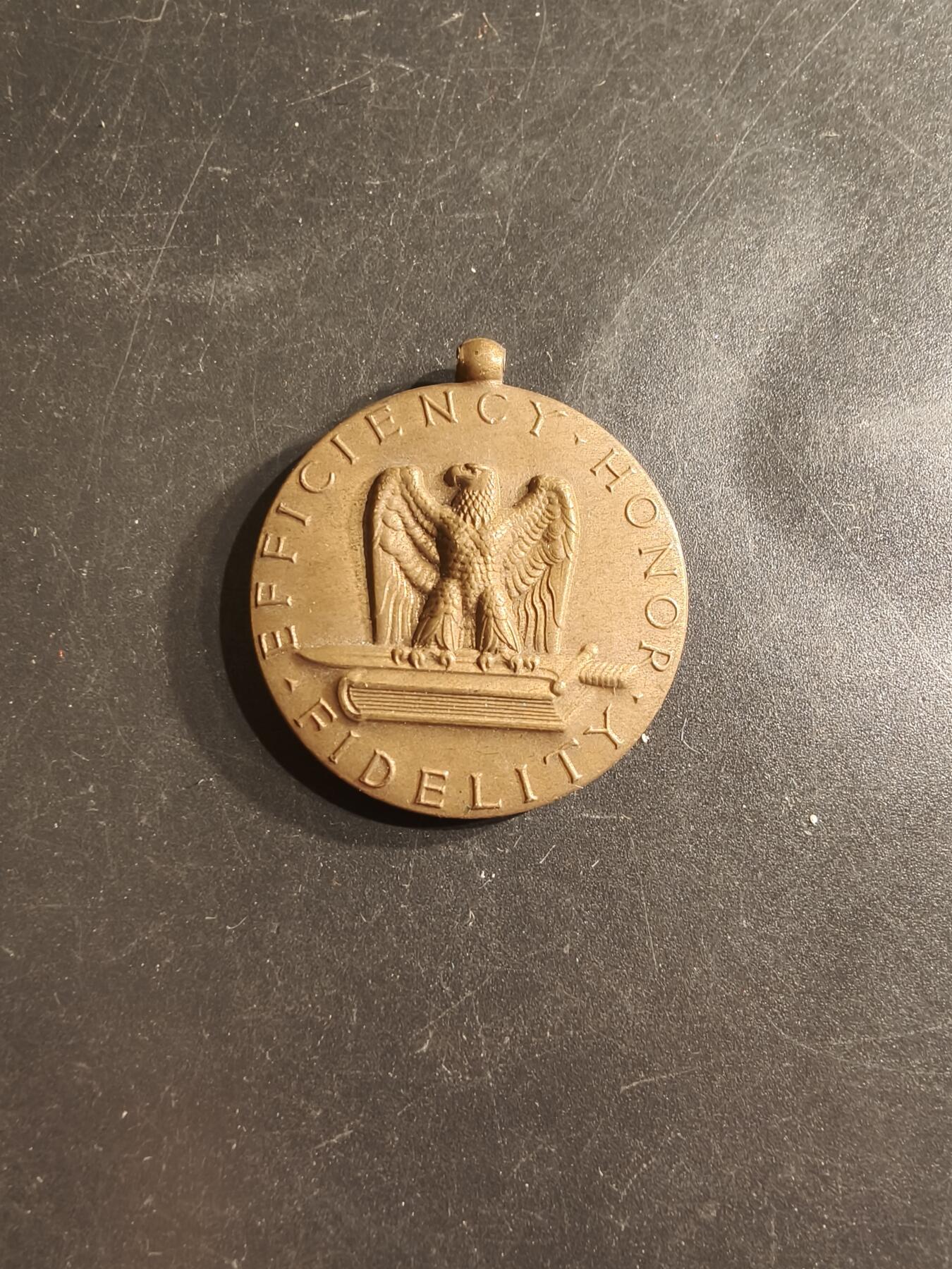 老王徽章第161期 美国陆军品德优良奖章    无绶带