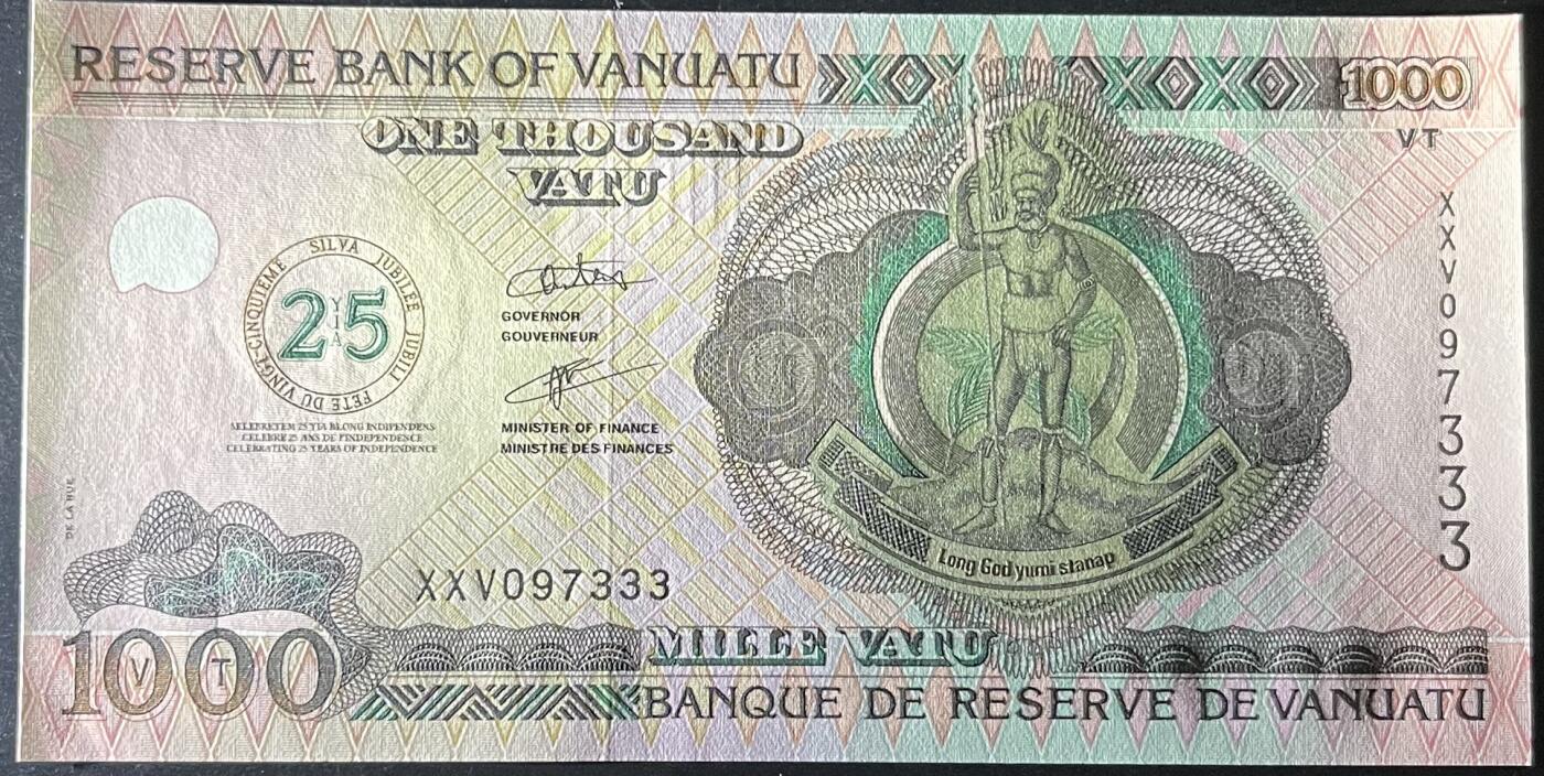 小福收藏拍卖第197期 裸钞场 本期有多张豹子号靓号 百慕大03年50元纪念钞百位号 马来亚和英属婆罗洲开国第一张纸币大冠女王 马来亚 41年1元英王乔六 法属太平洋10000法郎 捷克1000克朗纪念钞千位号  卢森堡 1000法郎  萨尔瓦多样钞 匈牙利 法罗群岛 危地马拉等多国精美纸币