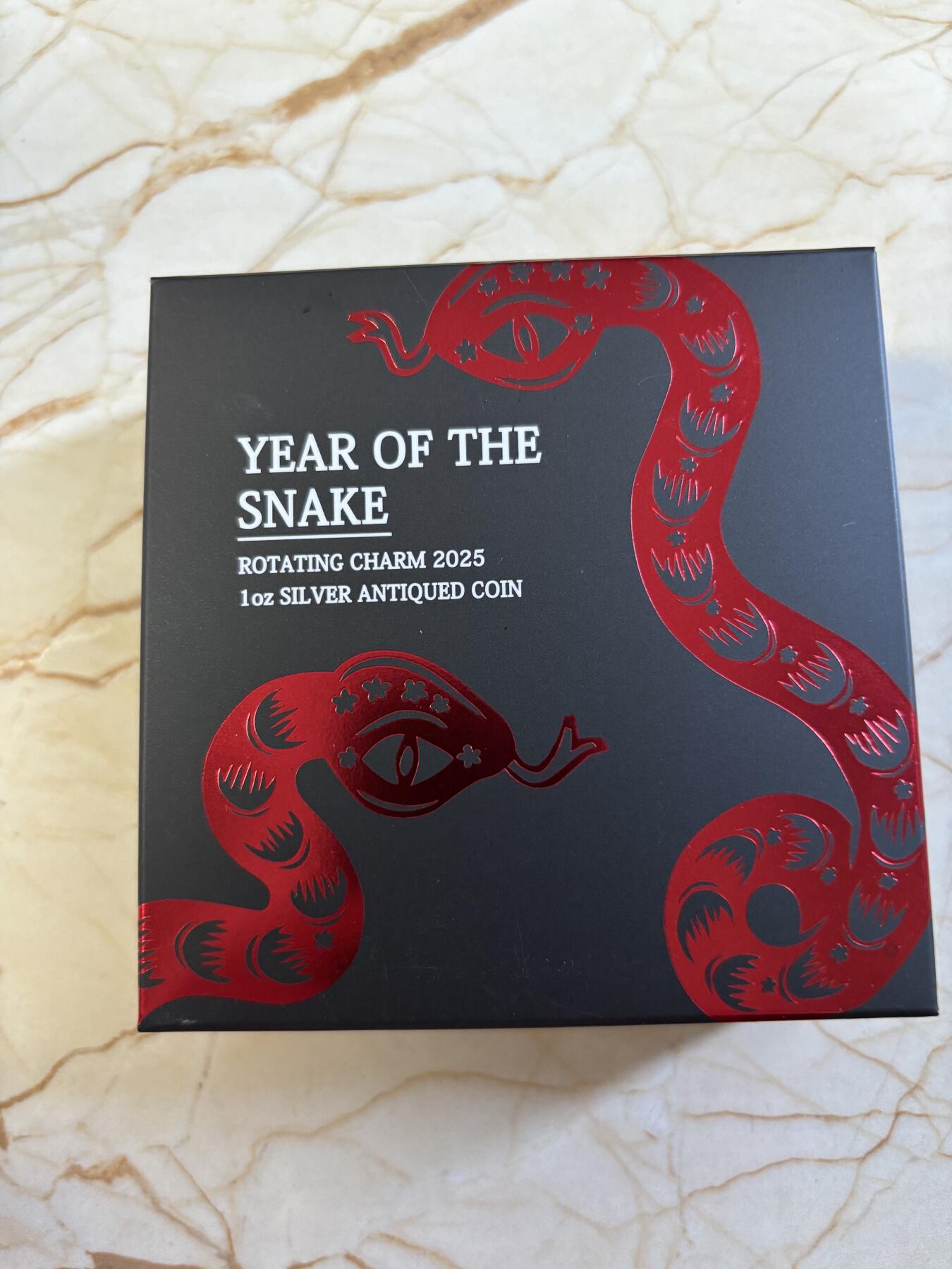 第181期拍卖 图瓦卢2025年中国生肖系列蛇年蛇来运转仿古银币，999银，发行6000枚，