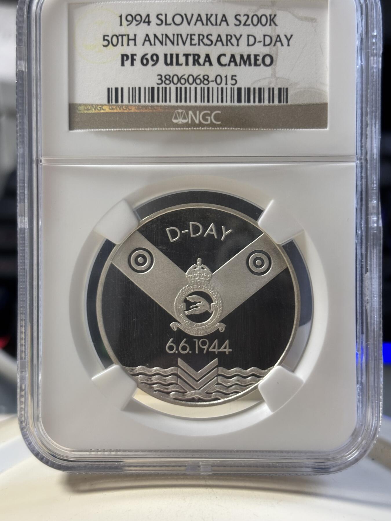 第181期拍卖 斯洛伐克1994年诺曼底登陆50周年精制银币NGC-PF69，750银，20克，发行2600枚