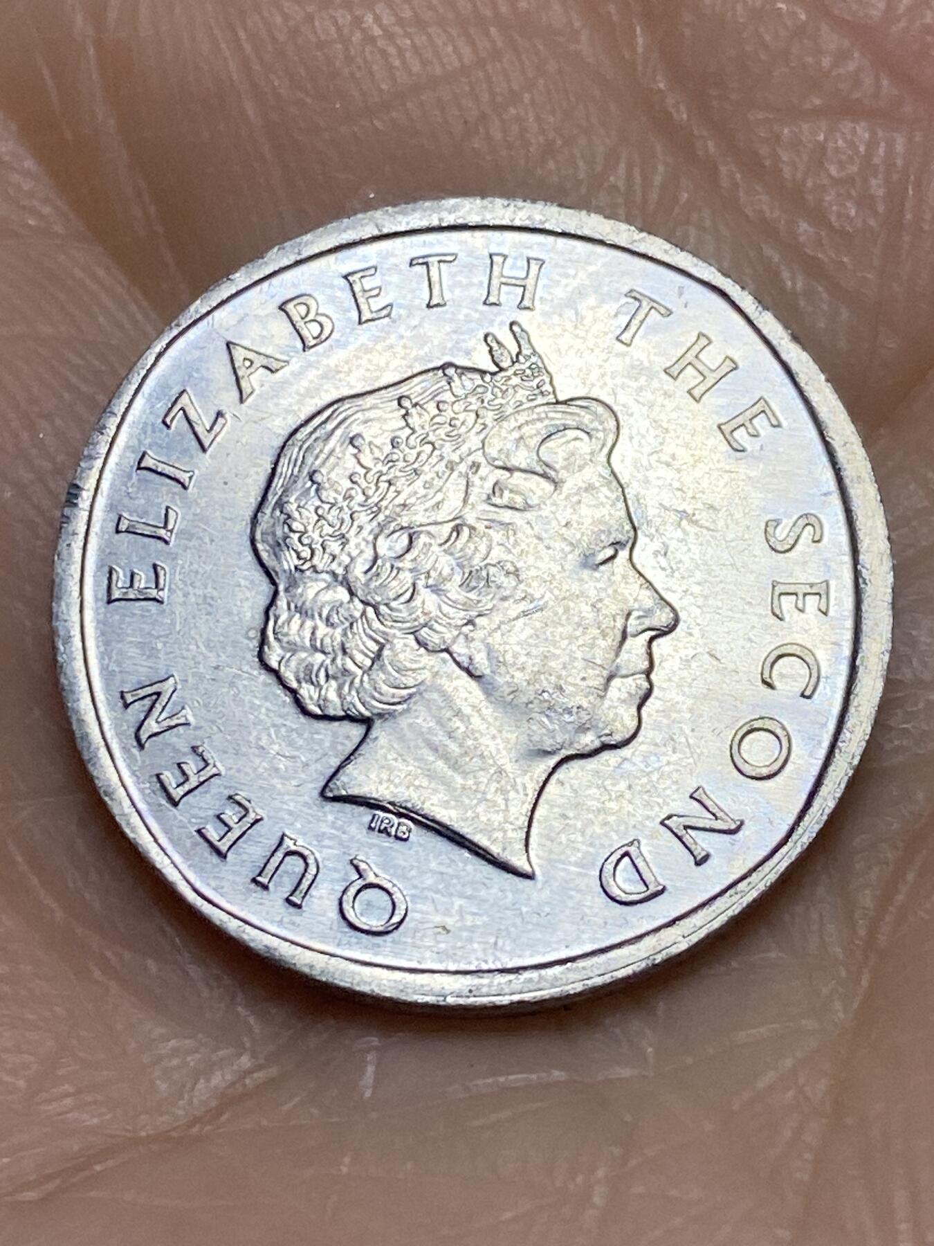 2025年第一百二十二场(总第一百四十八场）外国好品散币(免佣金) 东加勒比2004年2分(伊丽莎白二世老年头像)